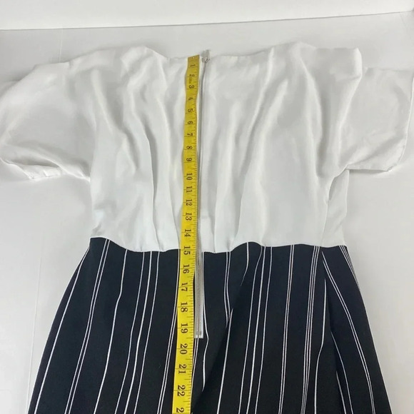Formal pinstripe black and white short sleeve lightweight dress size small - Picture 8 of 10